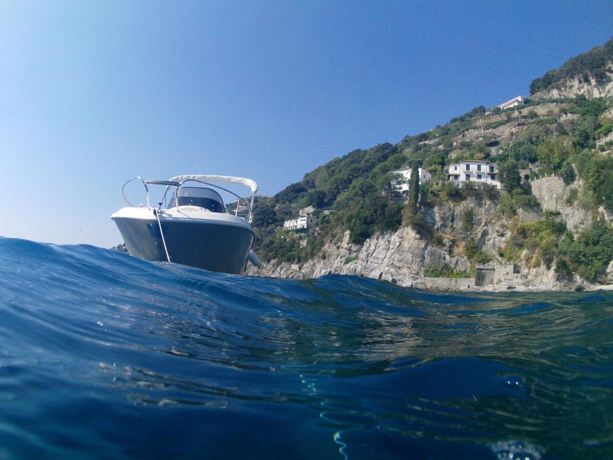 Casa Vacanza Brezza Di Maestrale サレルノ エクステリア 写真