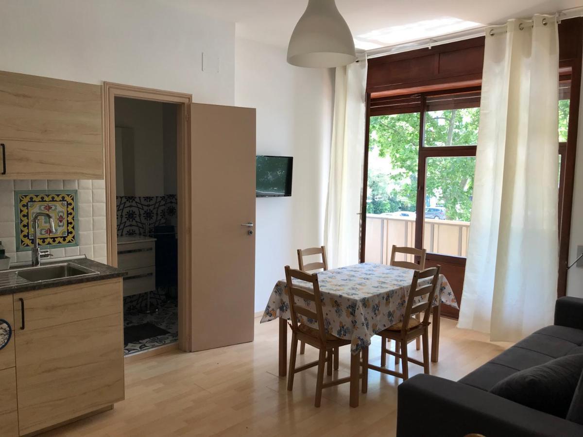 Casa Vacanza Brezza Di Maestrale サレルノ エクステリア 写真