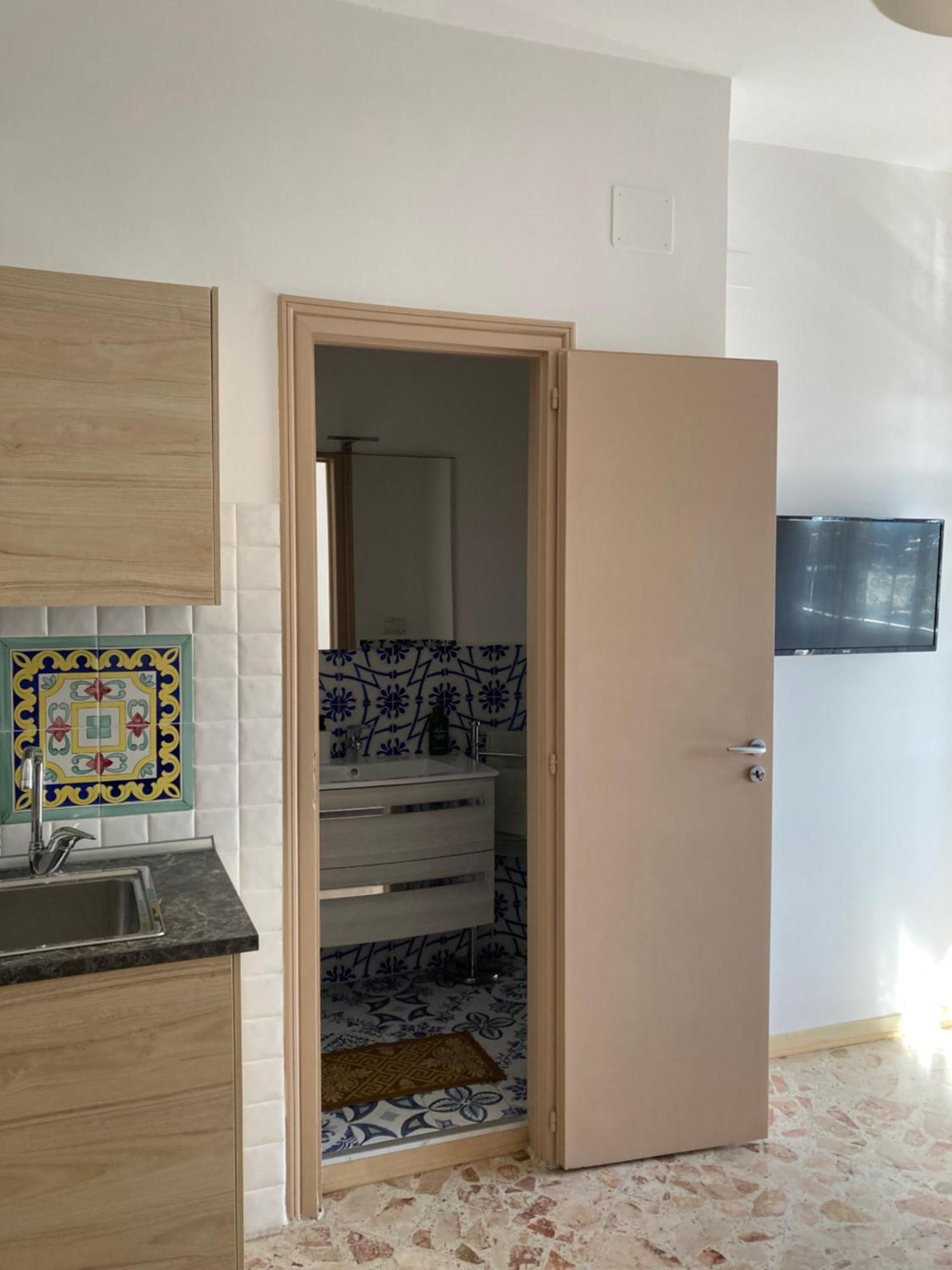Casa Vacanza Brezza Di Maestrale サレルノ エクステリア 写真