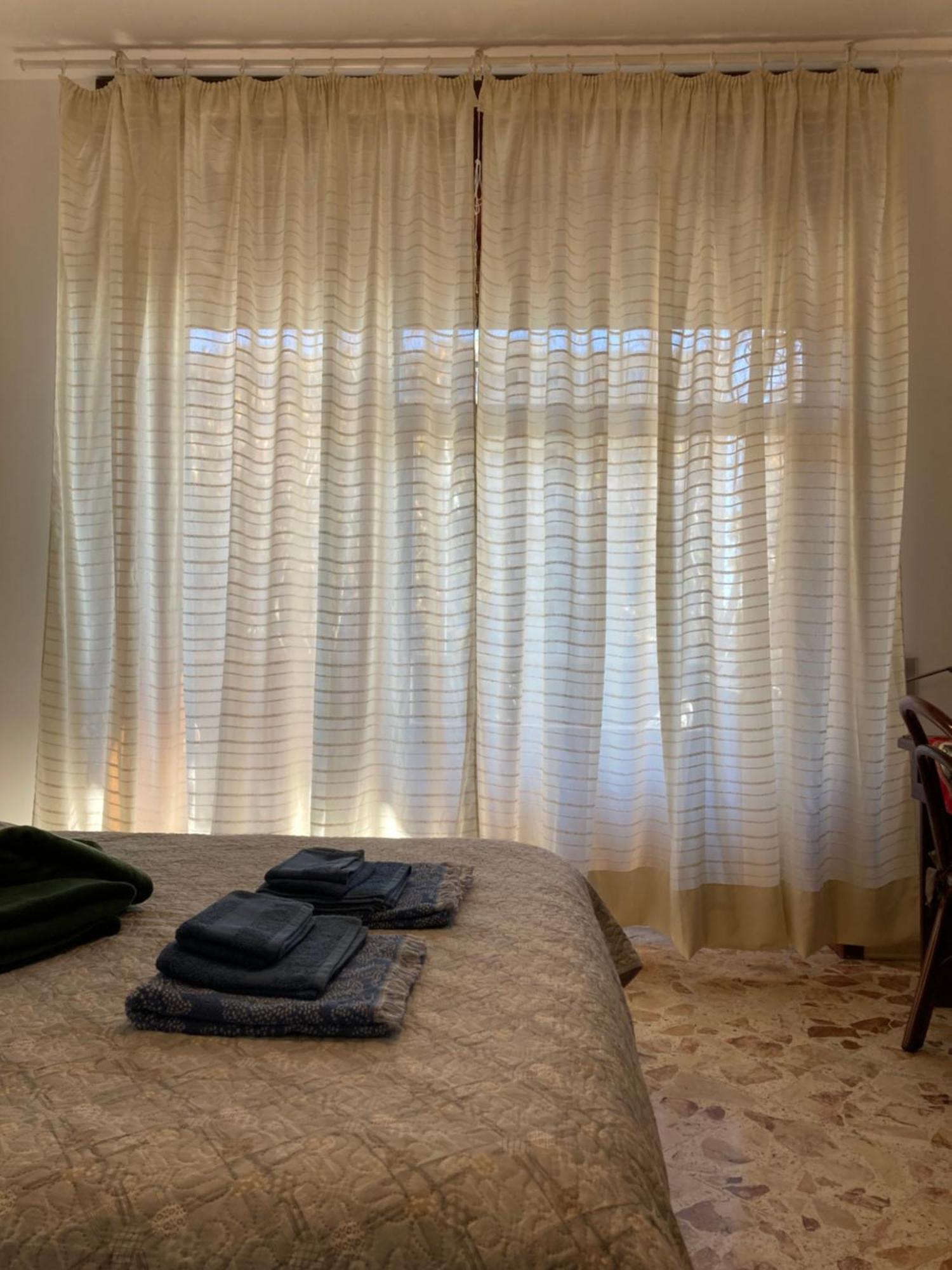 Casa Vacanza Brezza Di Maestrale サレルノ エクステリア 写真